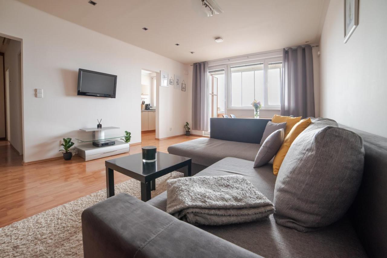 Strawberry Apartment Bratislava Extérieur photo